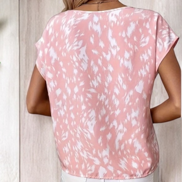 Pink and White Blouse | SIZE M - Picture 2 of 3
